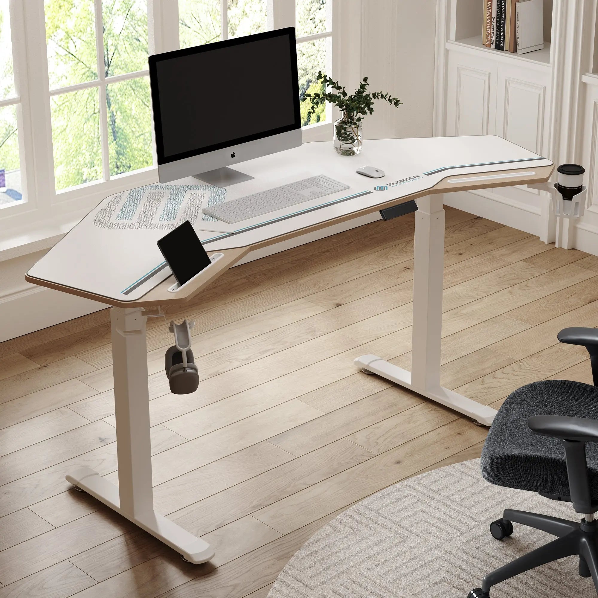 Wing-Shaped Standing Desk (72x23)