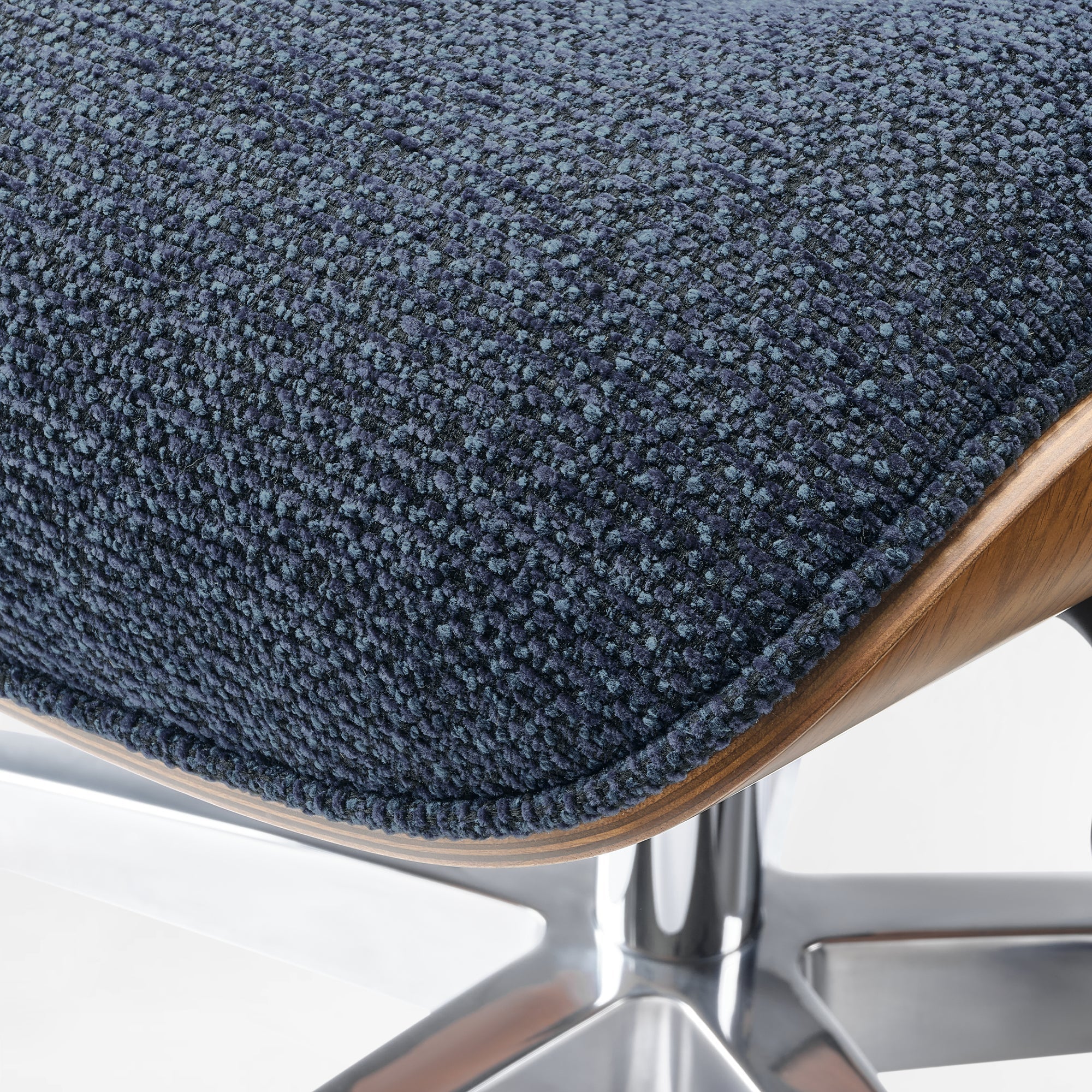 Genuine Leather Executive Office Chair - Classic Ergonomic Design