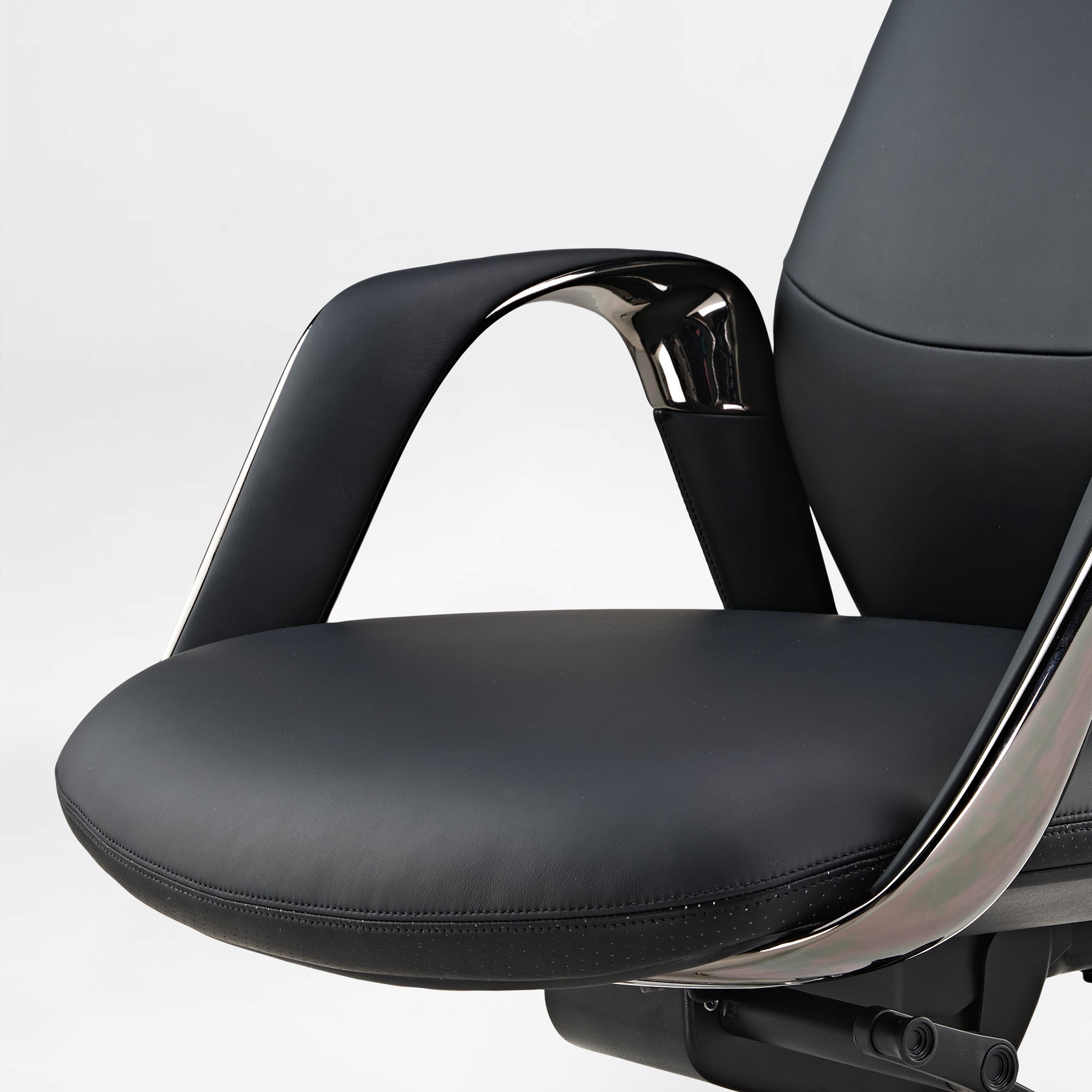 Napa Leather Executive Office Chair - Fully Adjustable