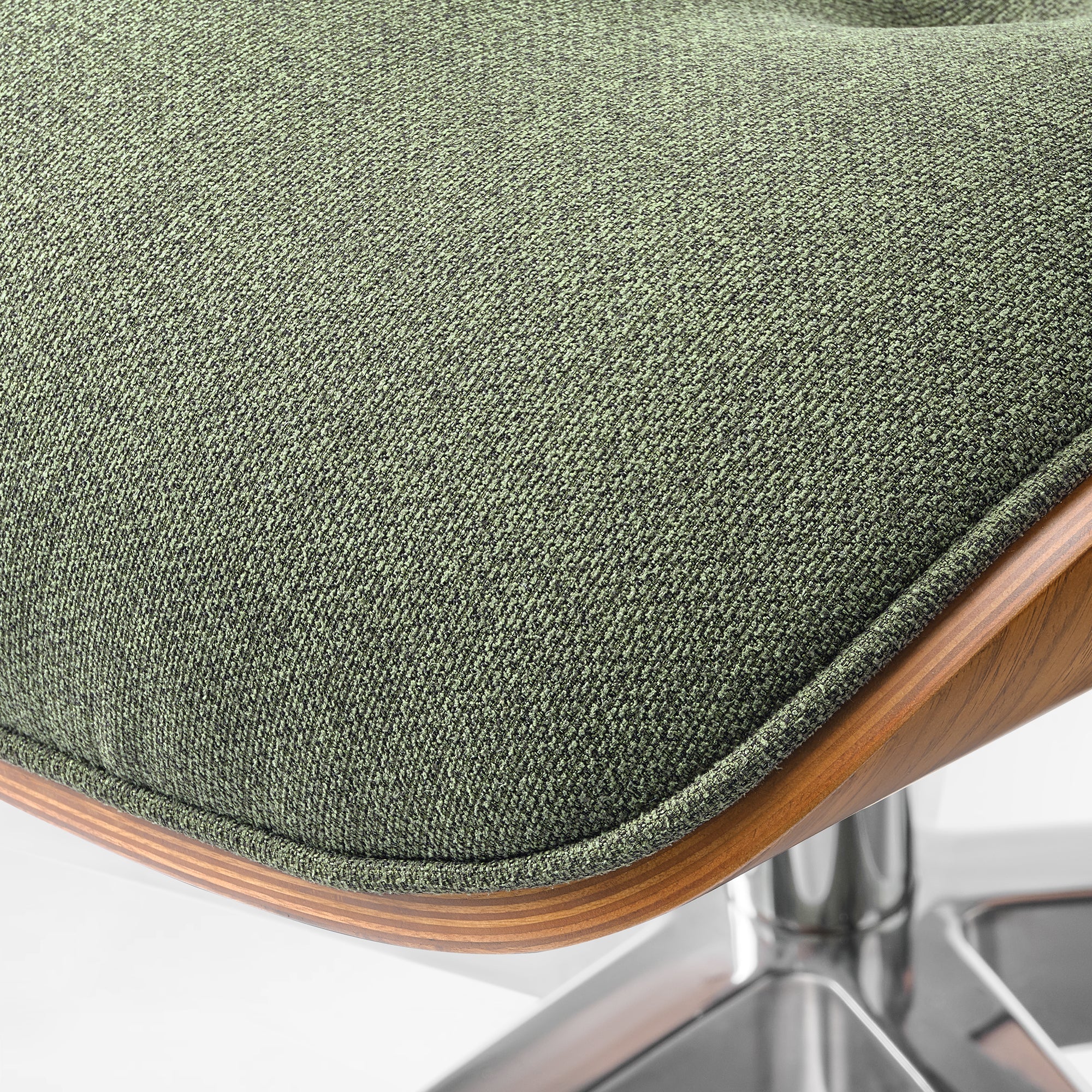Genuine Leather Executive Office Chair - Classic Ergonomic Design