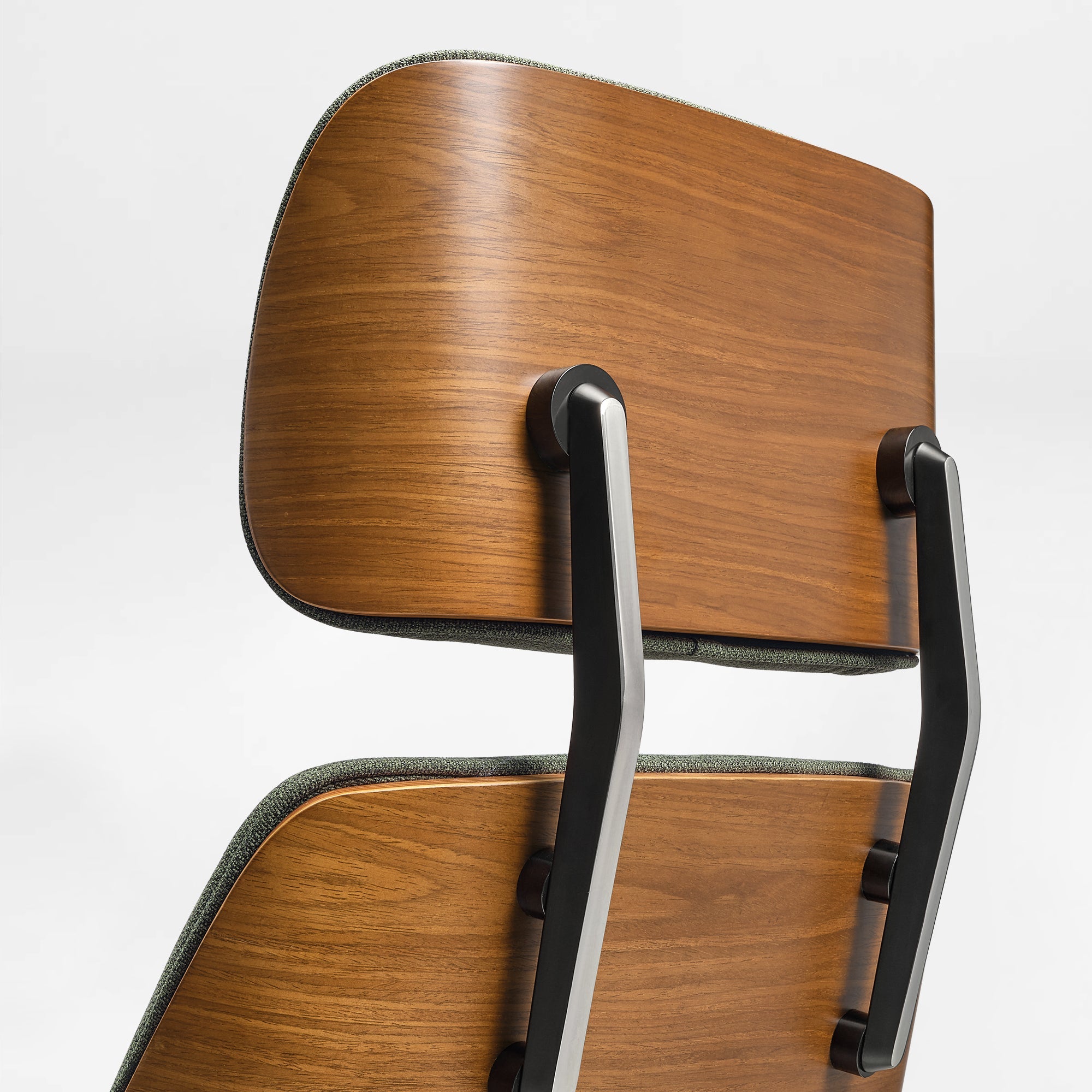 Genuine Leather Executive Office Chair - Classic Ergonomic Design