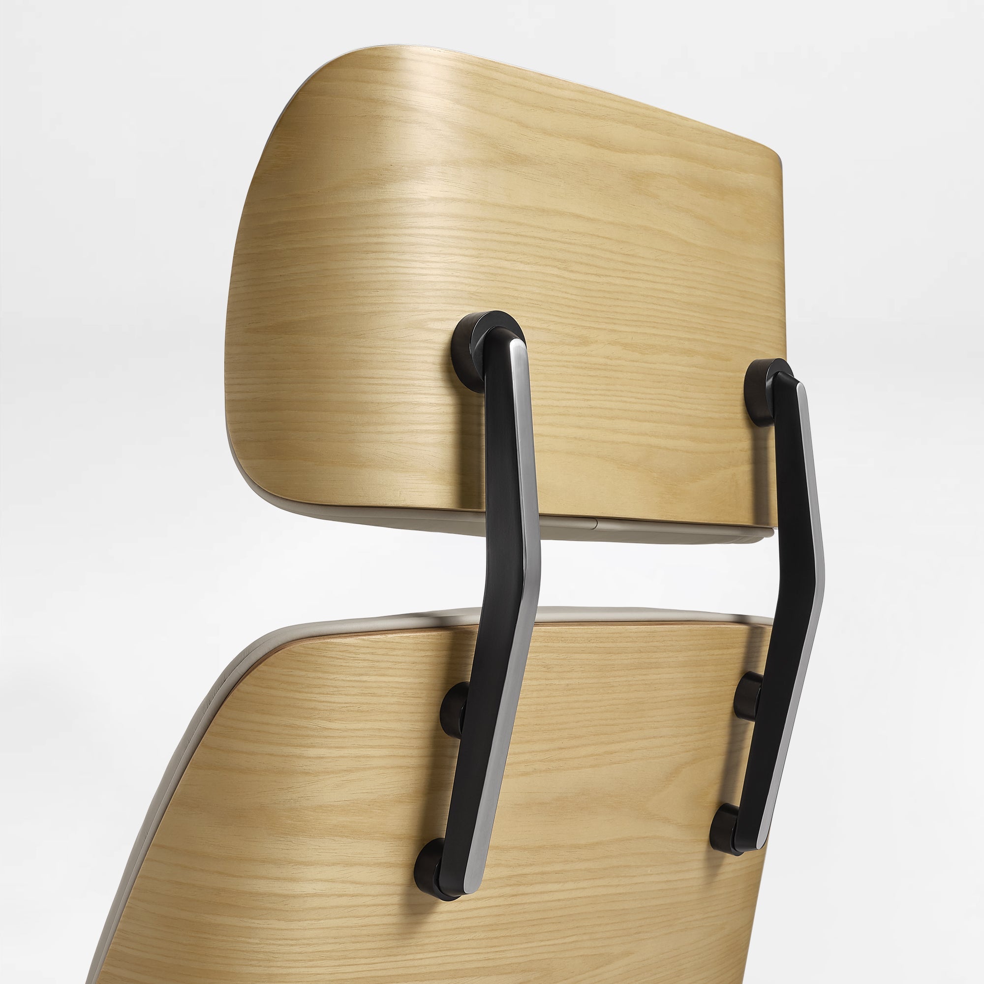 Genuine Leather Executive Office Chair - Classic Ergonomic Design