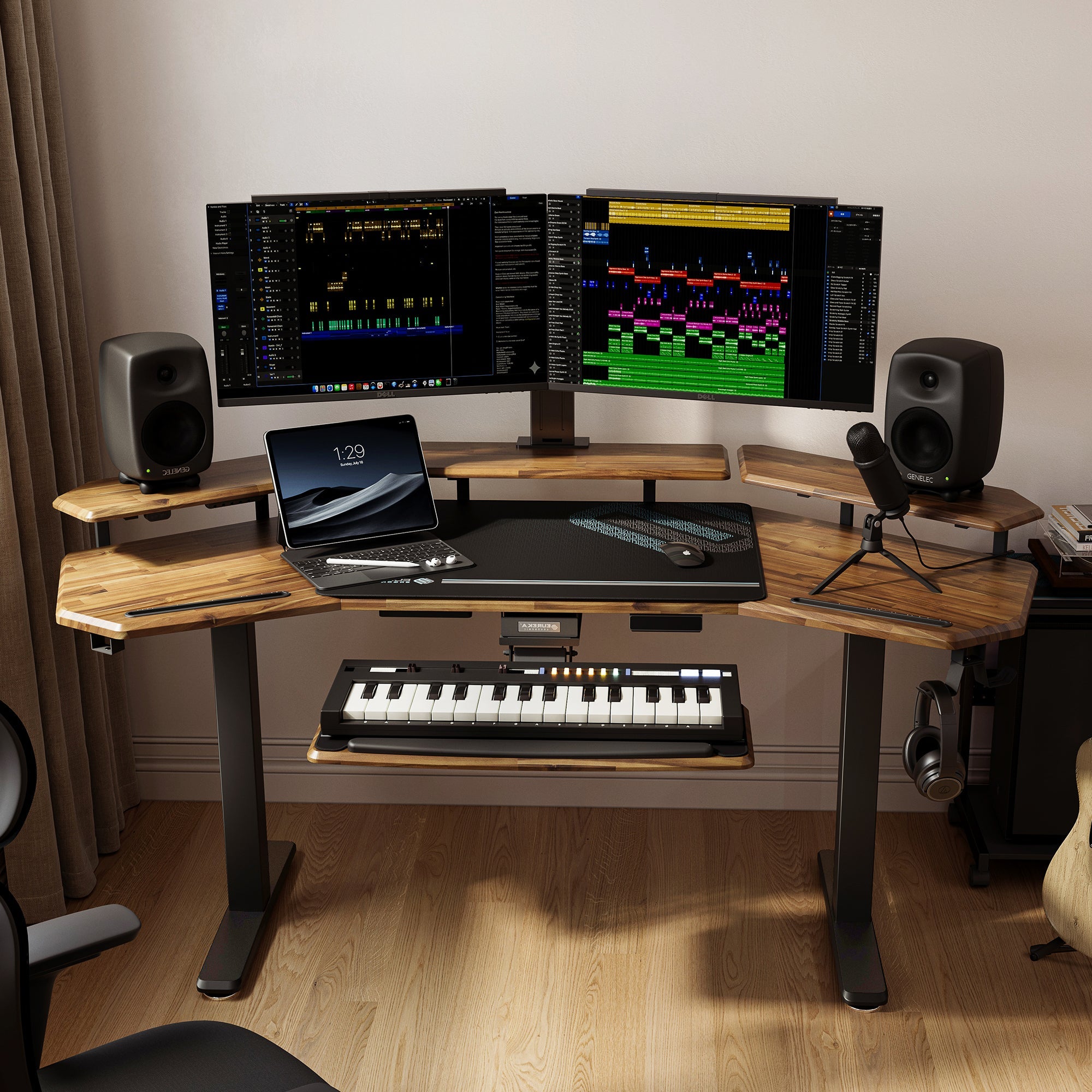 Wing-Shaped Standing Desk (72x23)