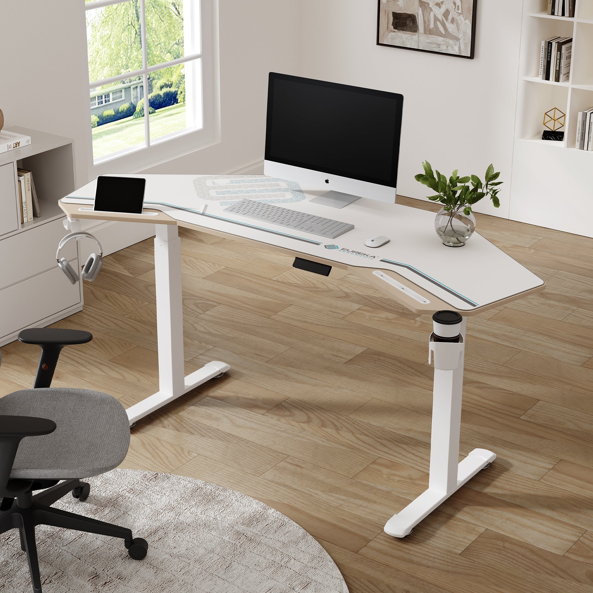 Wing-Shaped Standing Desk (72x23)