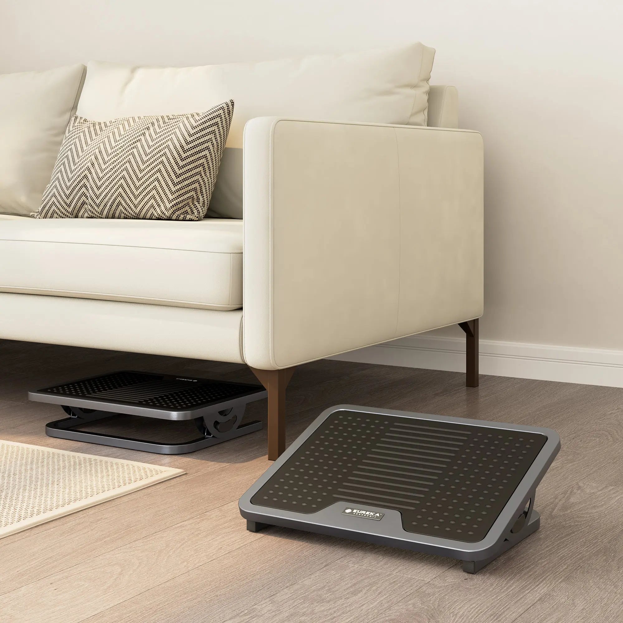 Adjustable Ergonomic Footrest