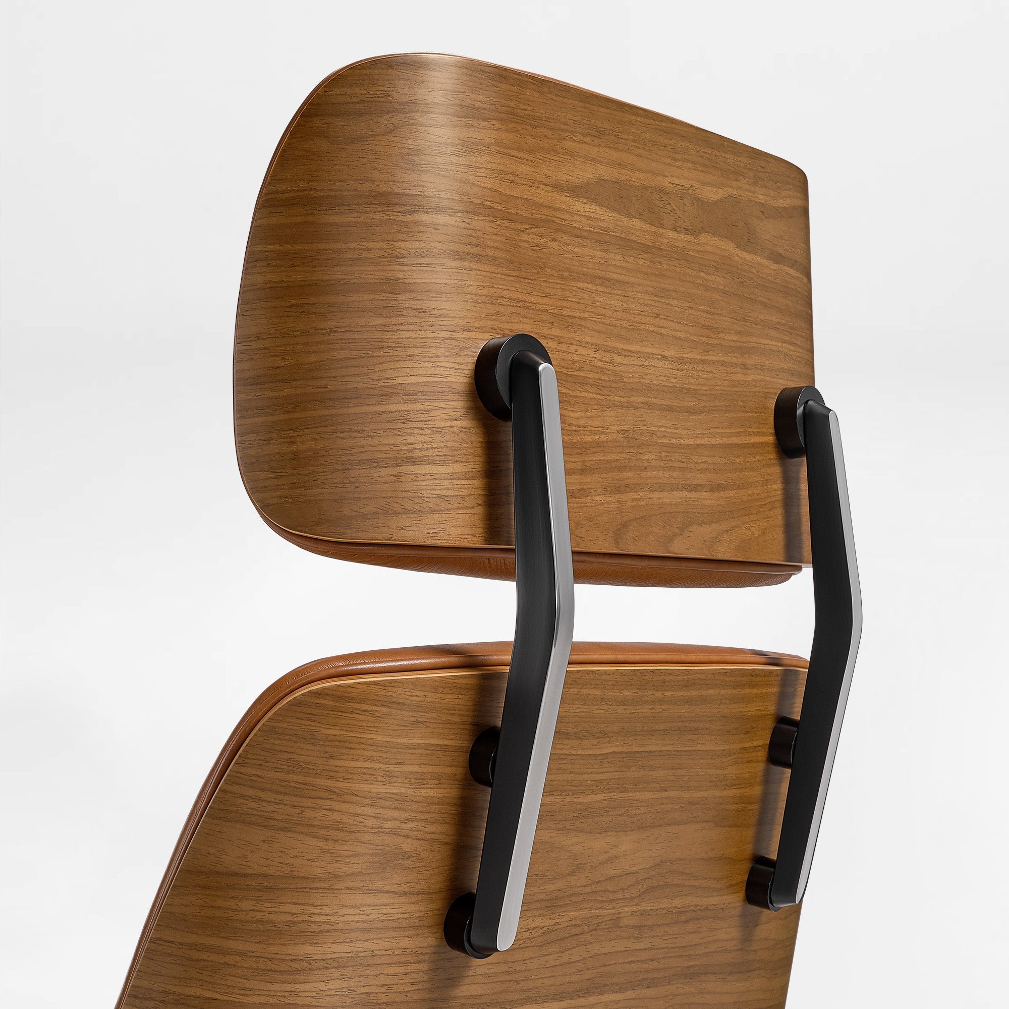 Genuine Leather Executive Office Chair - Classic Ergonomic Design