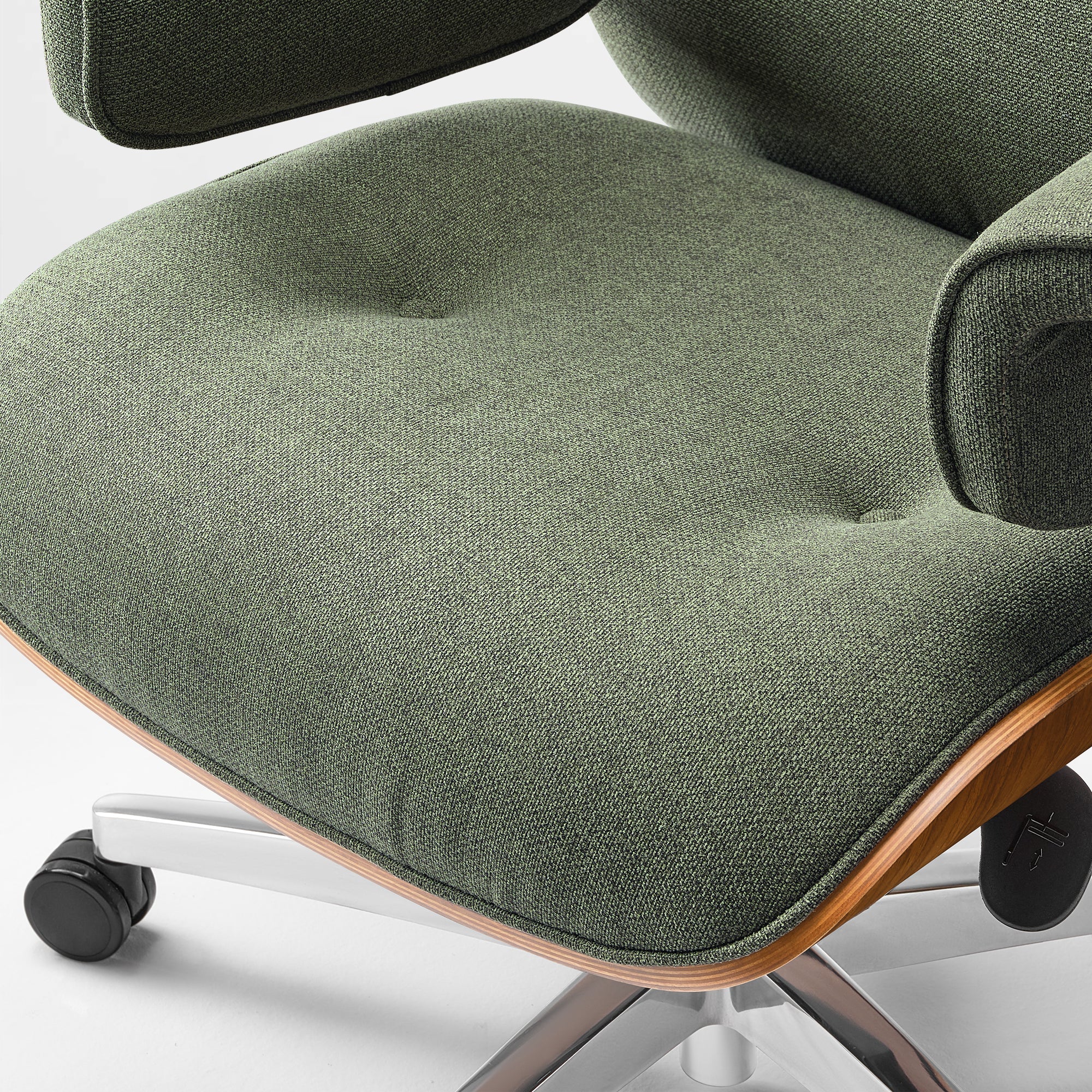 Genuine Leather Executive Office Chair - Classic Ergonomic Design