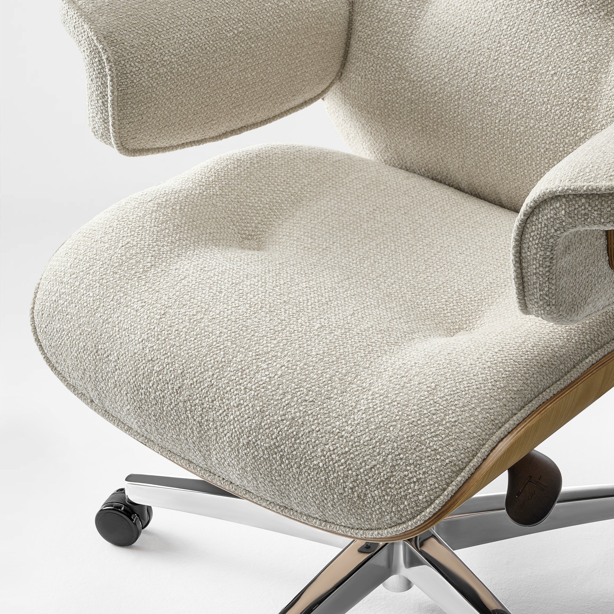 Genuine Leather Executive Office Chair - Classic Ergonomic Design