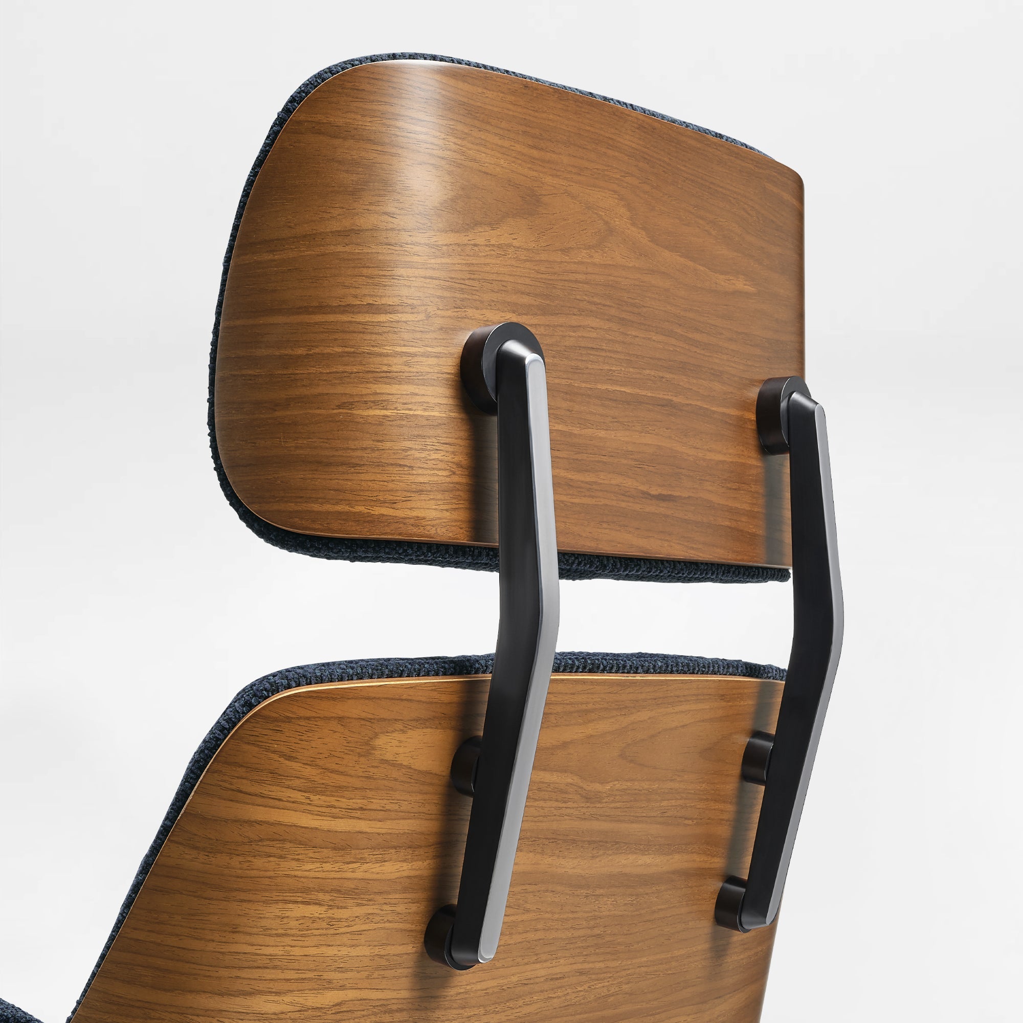 Genuine Leather Executive Office Chair - Classic Ergonomic Design