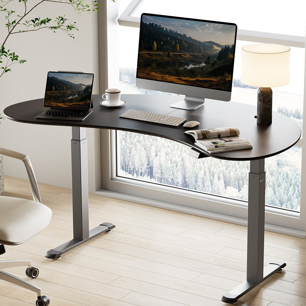 Curved Standing Desk (70x39)