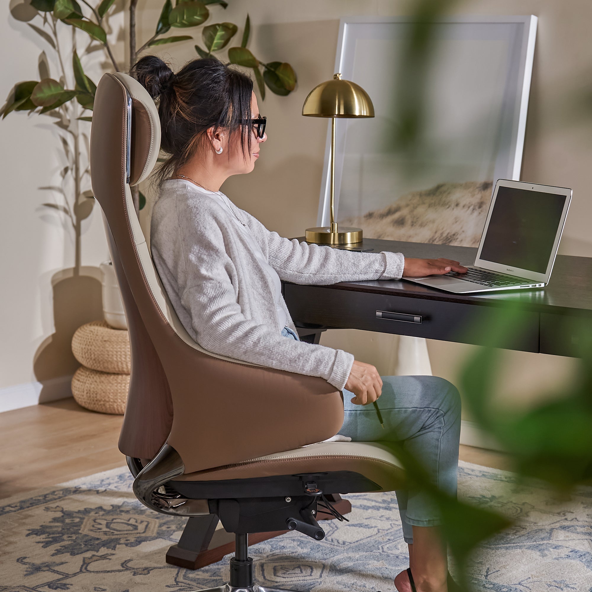 Napa Leather Executive Chair - Soft Curves Upholstered Frame